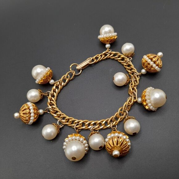 Vintage 1950s Acorn Filigree Charm Bracelet, Faux Pearls, 7 1/4" - Picture 2 of 9